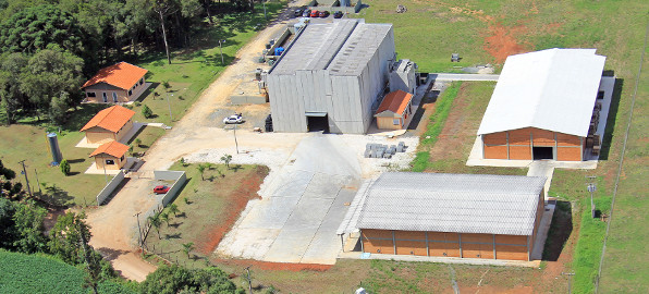 Vista aérea da empresa